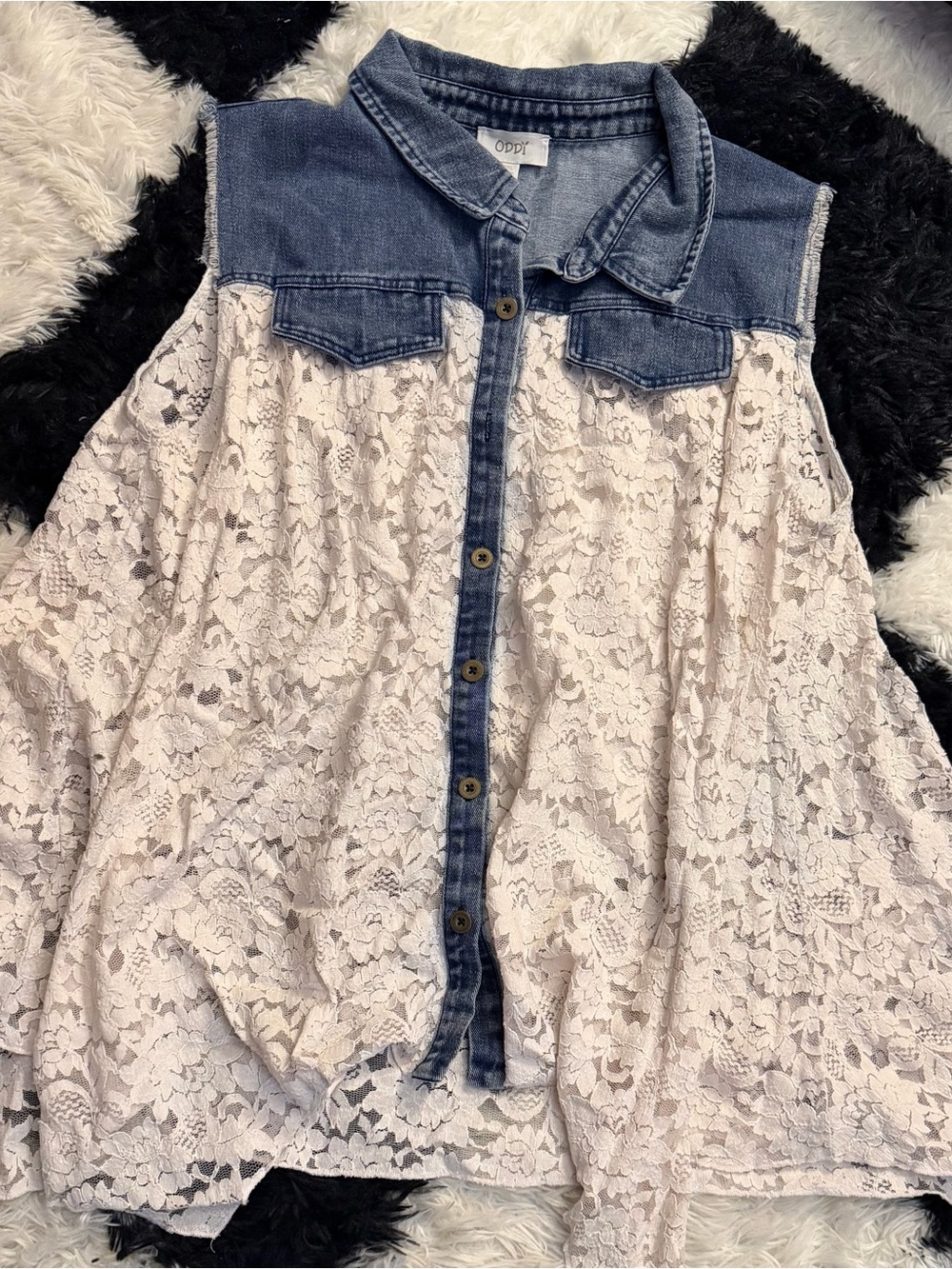 ODDY Lace Sleeveless Top with Blue Denim